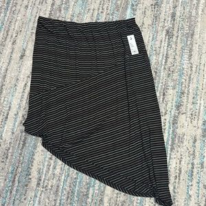 APT9 beautiful skirt